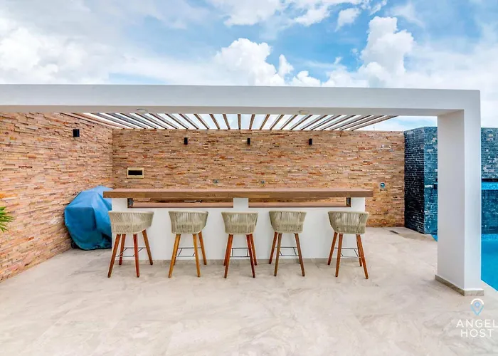 Rooftop Pool Vibes Steps To 5th Avenue & Apartamento Playa del Carmen